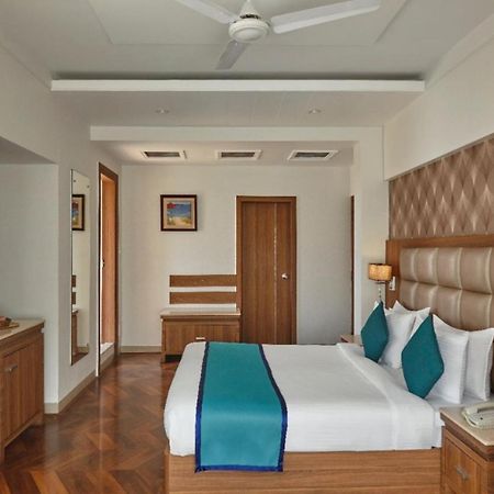 Click Hotel Nashik Exterior foto