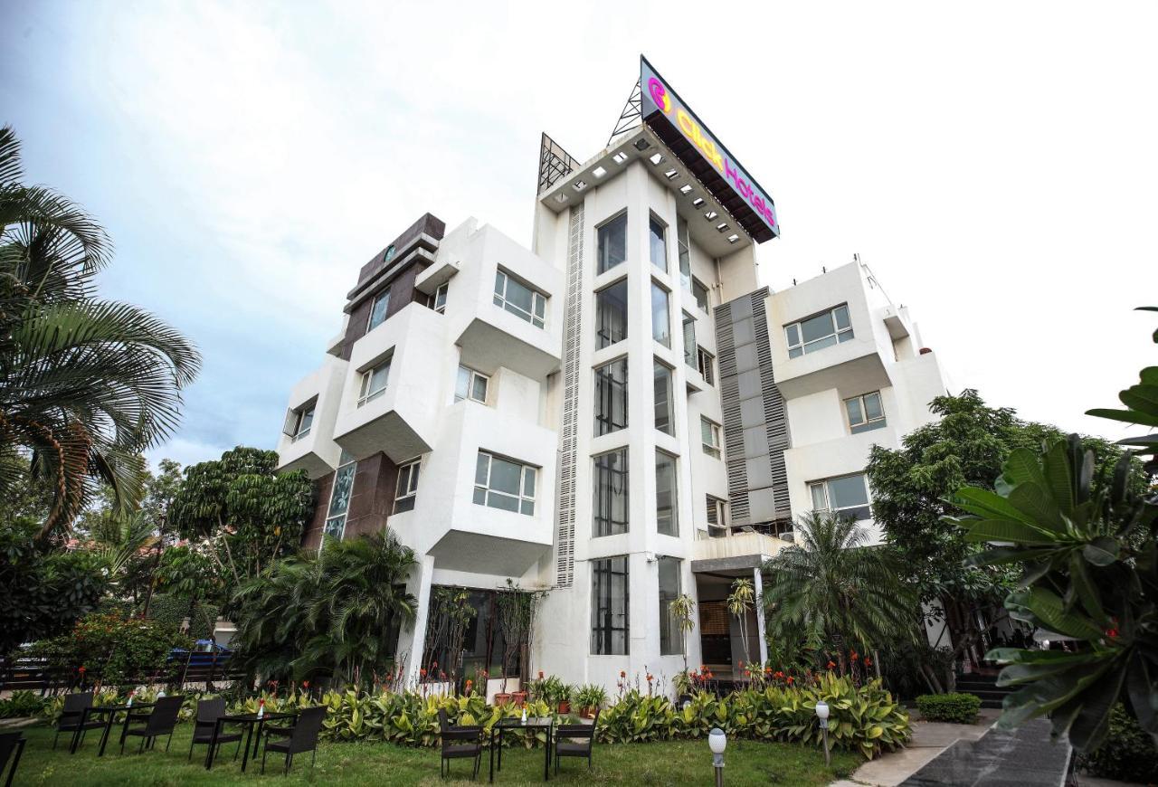 Click Hotel Nashik Exterior foto