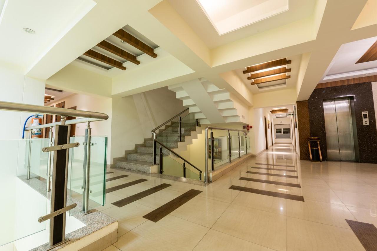 Click Hotel Nashik Exterior foto